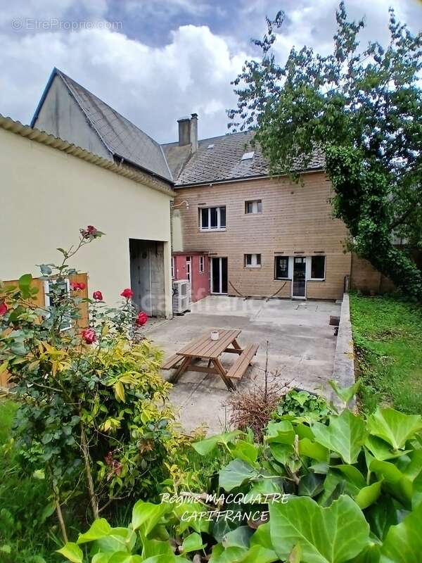 Maison à MORTAIN