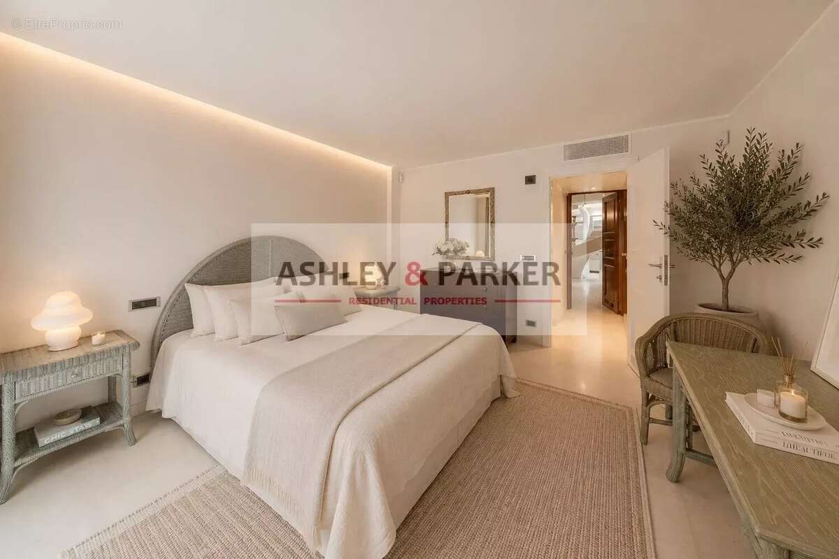 Maison à ROQUEBRUNE-CAP-MARTIN