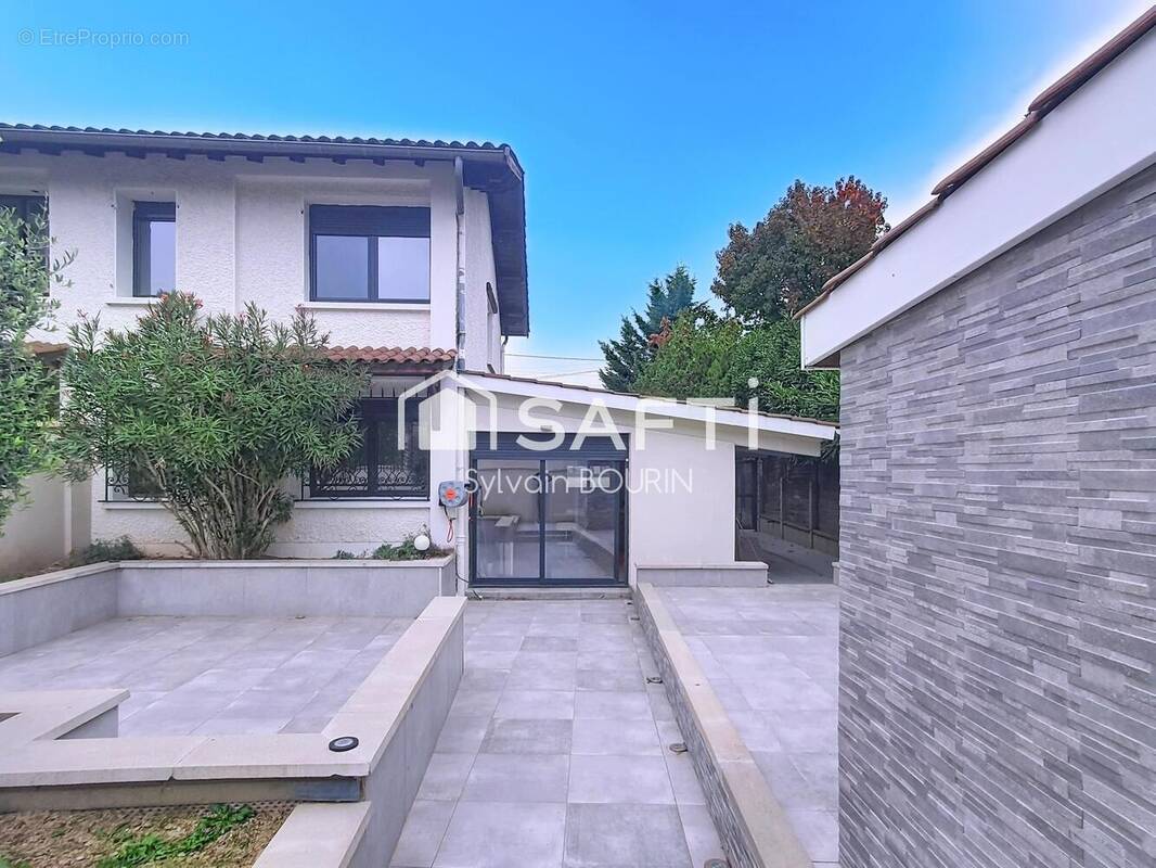 Photo 1 - Maison à PARCIEUX