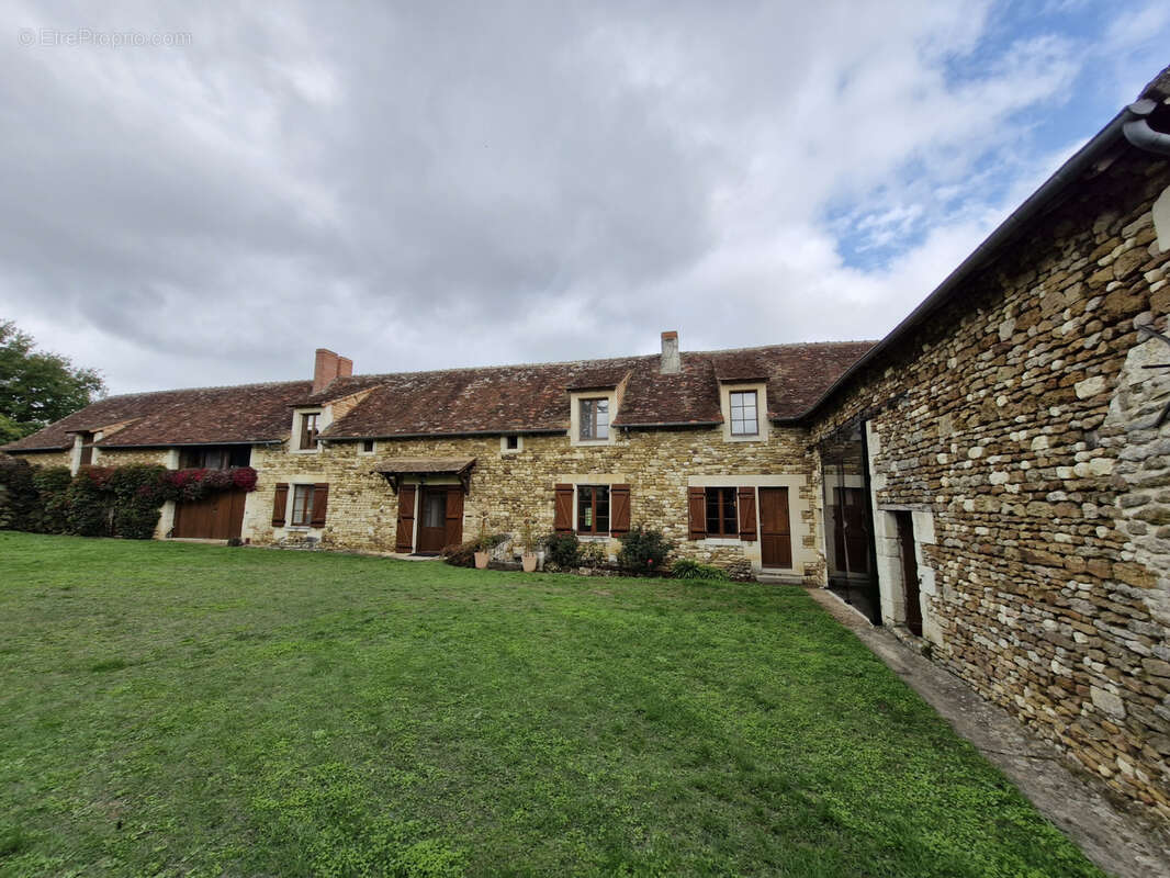 Maison à CHATELLERAULT