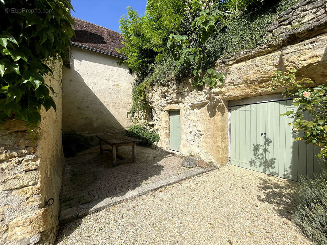 Maison à FERRIERE-LARCON