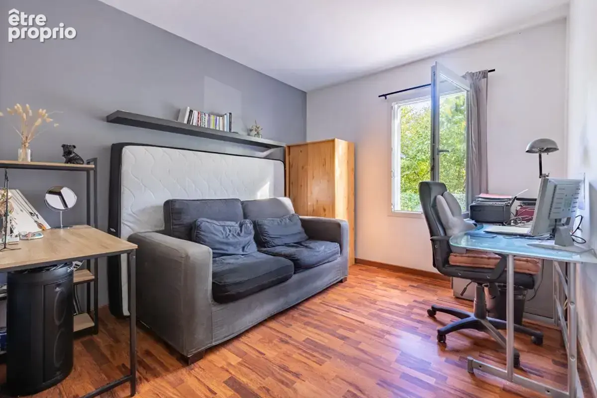 Maison Gorges 6 P . 4 Chs . Bureau . 126.3 M² . Double garages . T 932 M² . Terrasse . Abri jardin - photo 11
