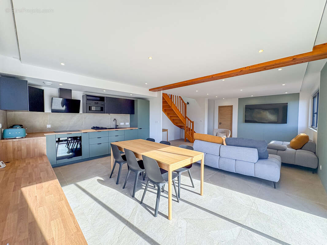 Maison à SAINT-FRANCOIS-LONGCHAMP