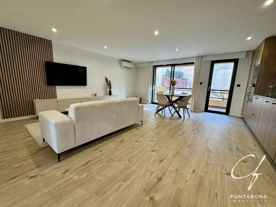 Appartement à SAINT-RAPHAEL