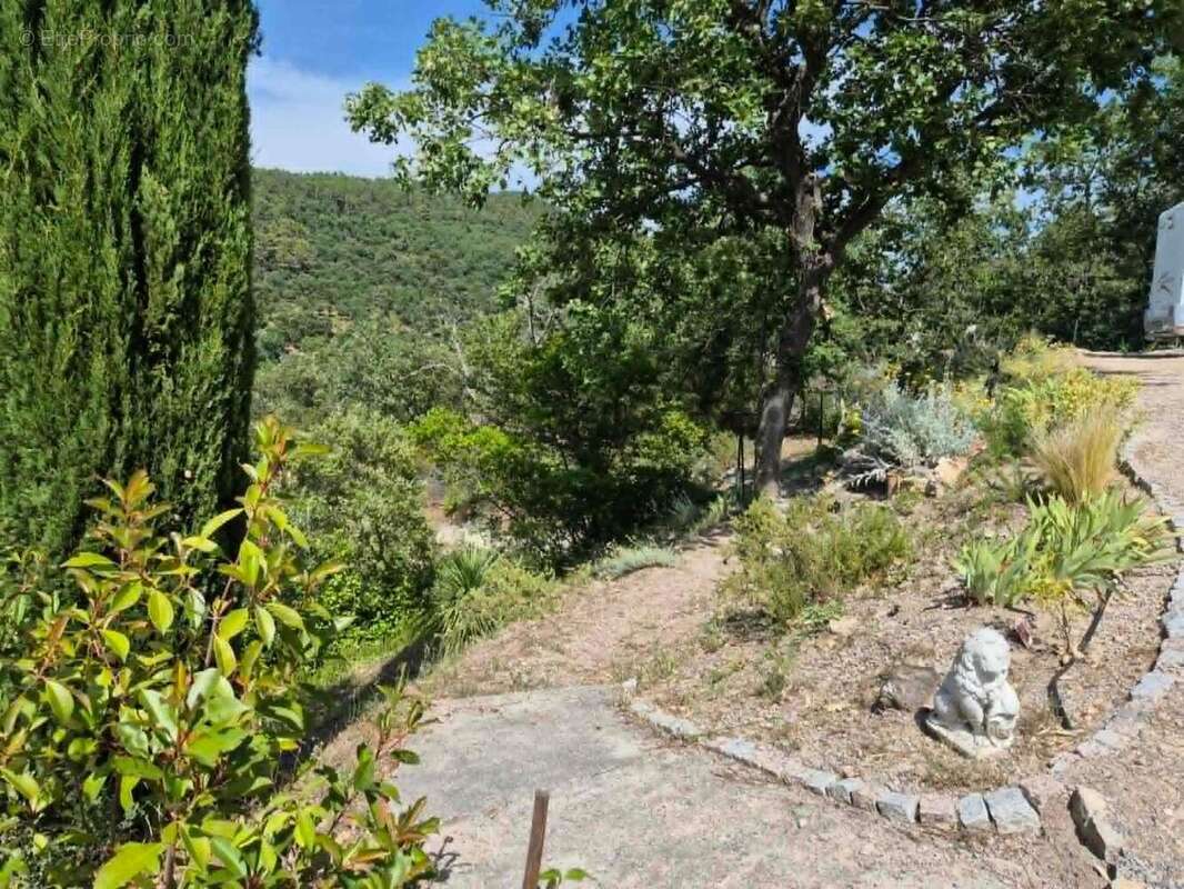   - Maison à VIDAUBAN
