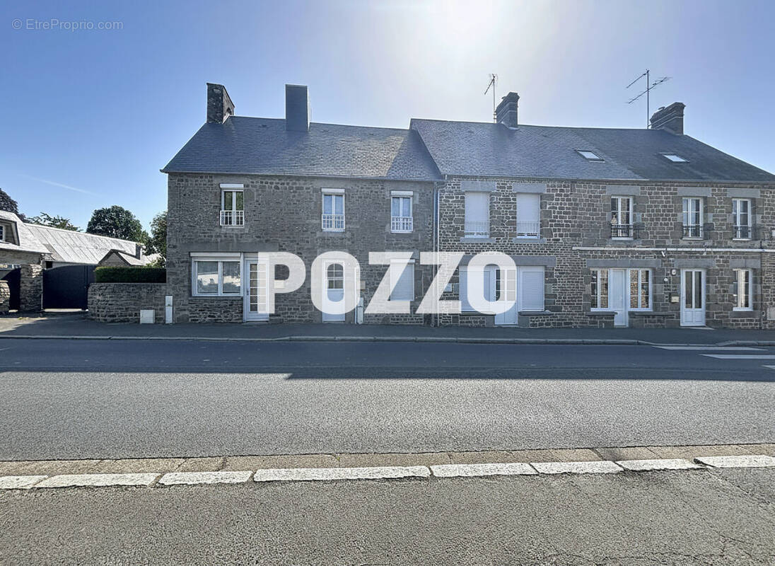 Maison à DOMJEAN