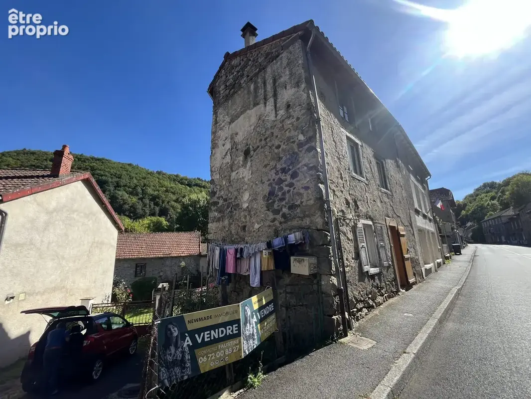 Maison 3 pièces 45 m² à vendre à Ferrieres-Saint-Mary (15170) - photo 2