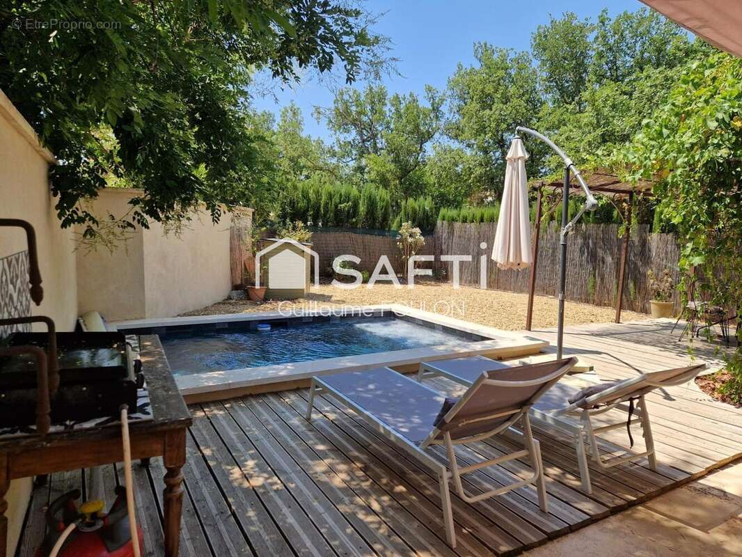 Maison 97 m² à Gordes  - photo 2