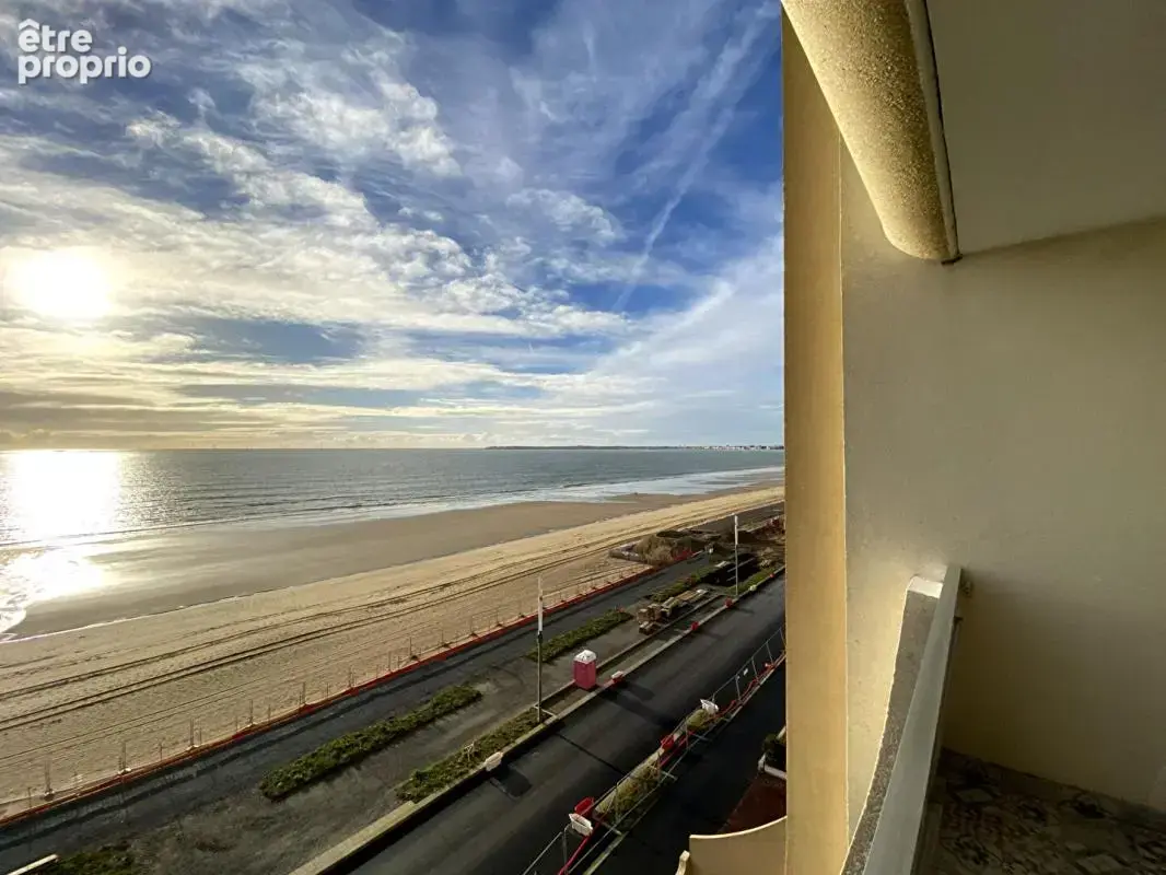 La baule face mer  appartement traversant avec stationnement et cave - photo 7