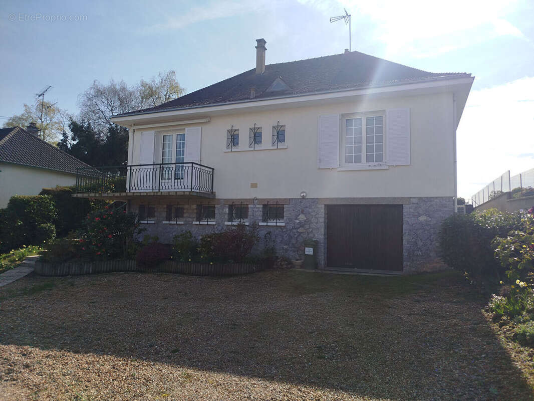 Maison à SAINT-CALAIS