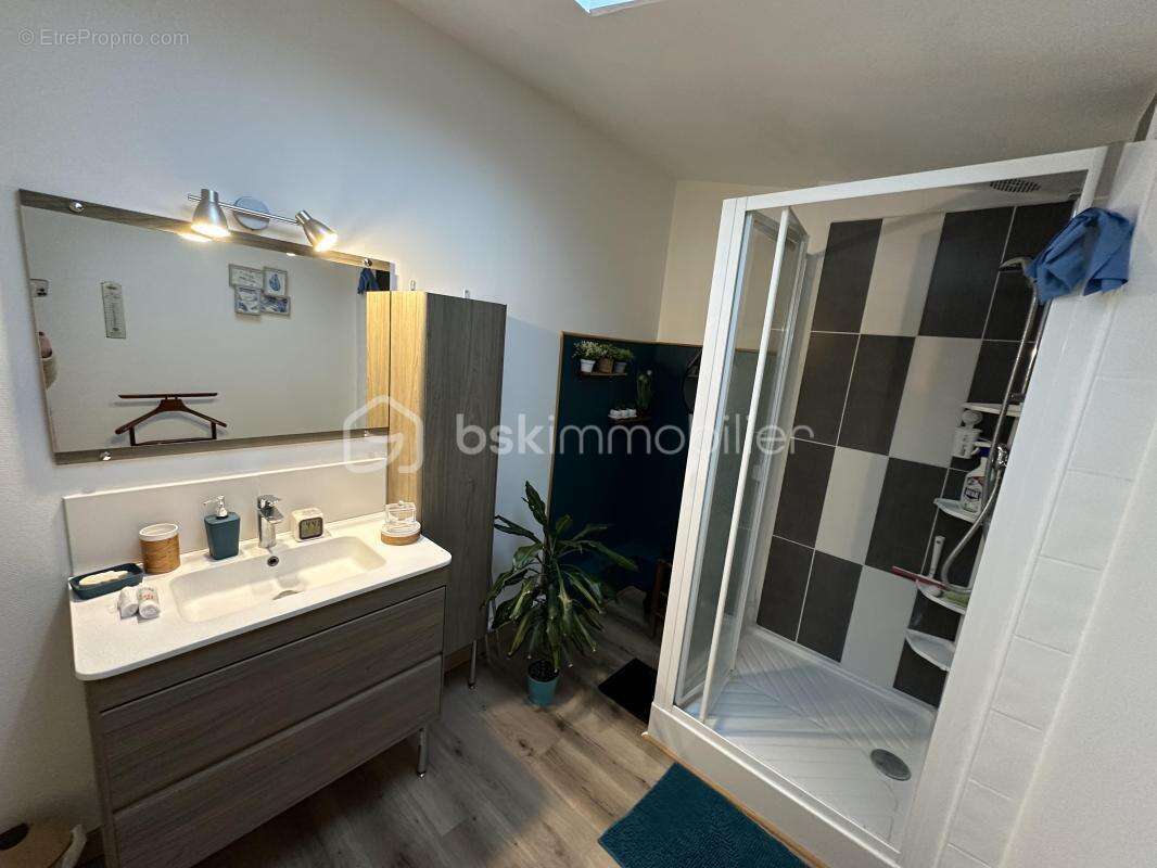 Maison à JAUNAY-CLAN