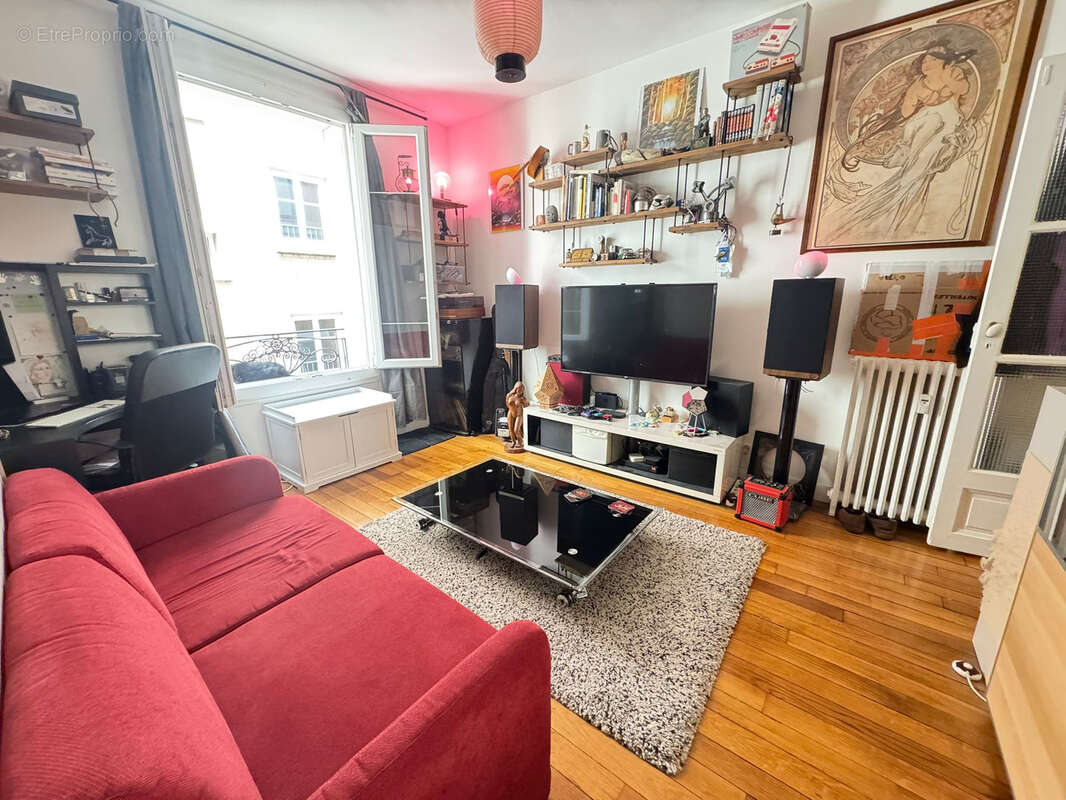 Appartement à PARIS-20E