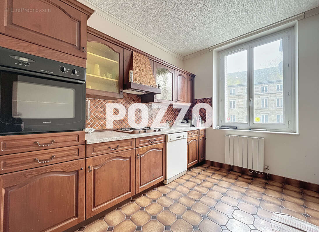 Appartement à SAINT-HILAIRE-DU-HARCOUET