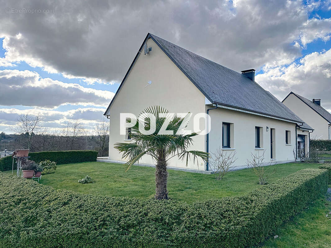 Maison à TESSY-SUR-VIRE