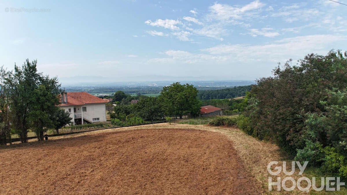 Terrain à ARTHEZ-DE-BEARN