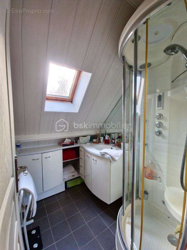 Maison à VAIRES-SUR-MARNE