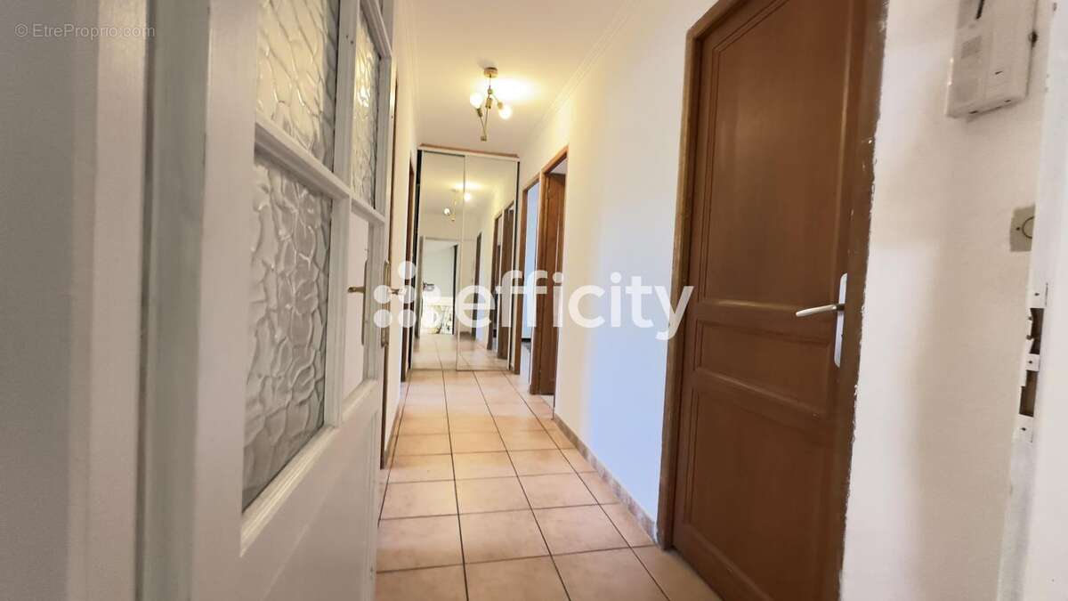 Maison à PONT-SAINT-ESPRIT