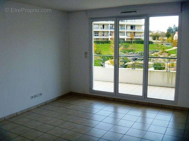   - Appartement à VOURLES