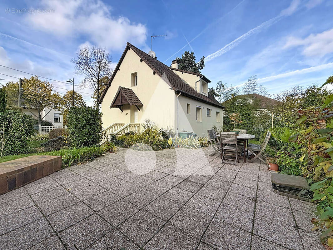 Maison à RUEIL-MALMAISON