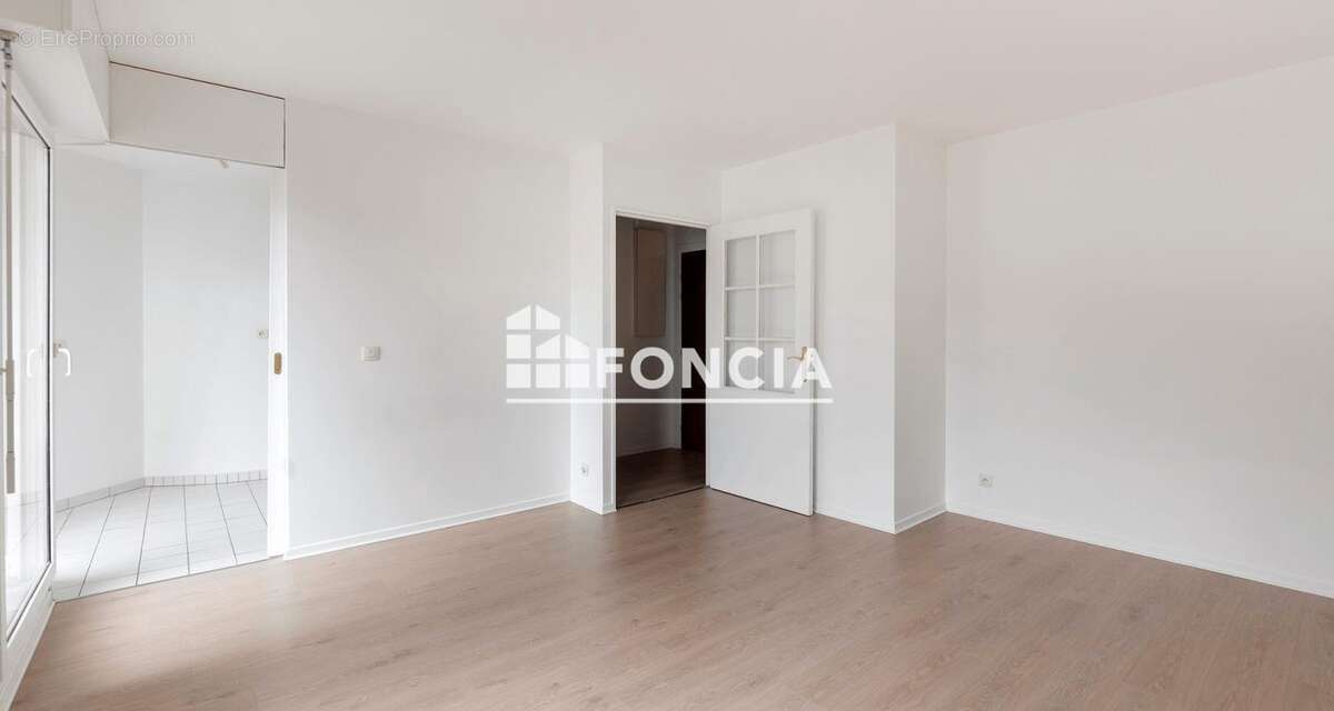 Appartement à PARIS-10E