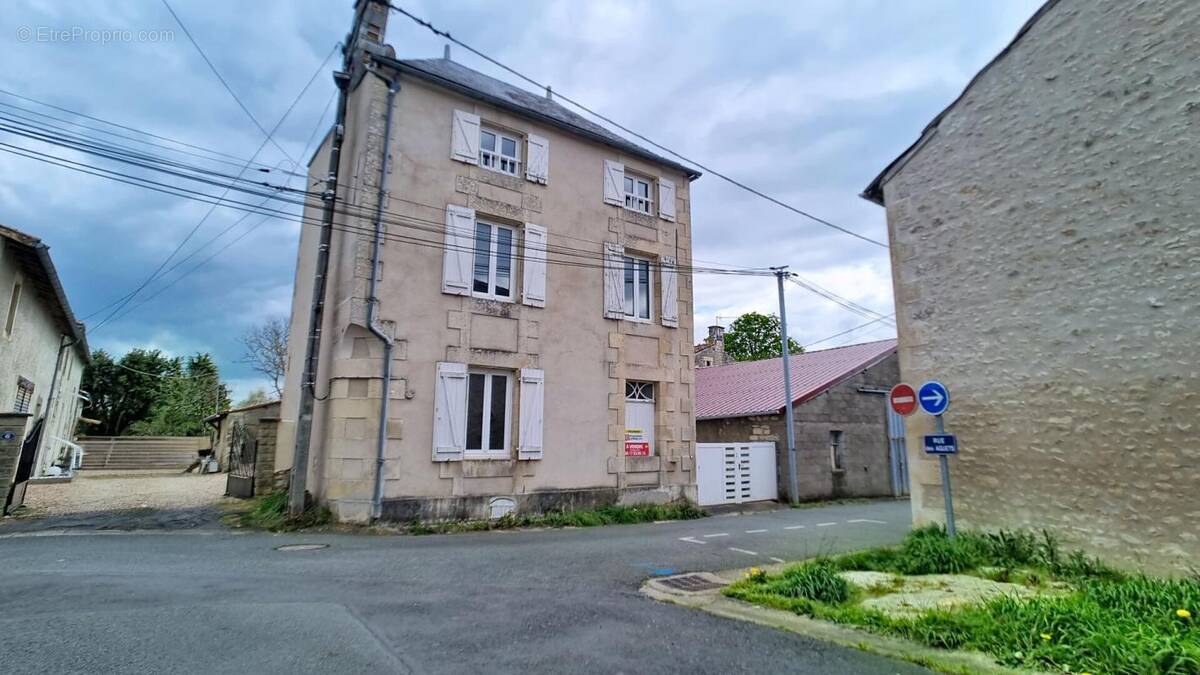 Maison à CHAUVIGNY