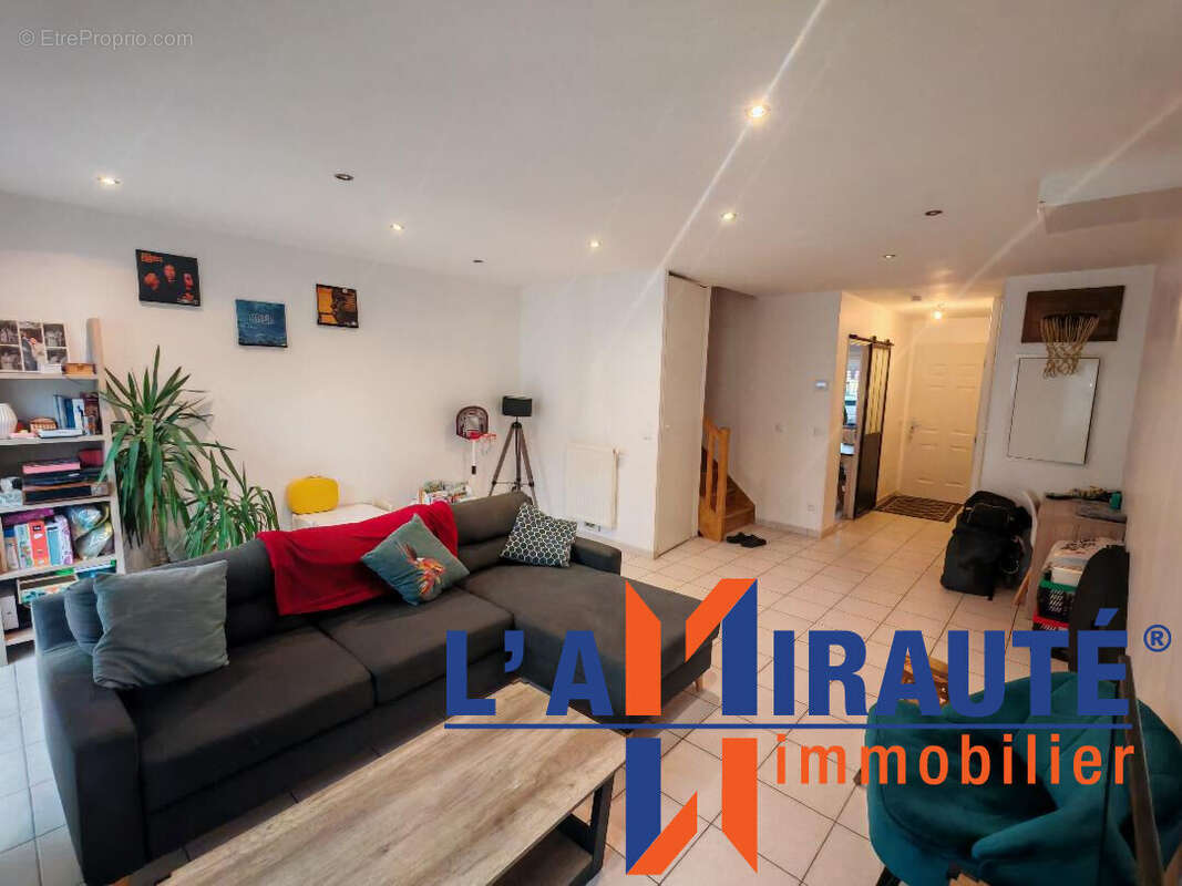 Maison à SARTROUVILLE