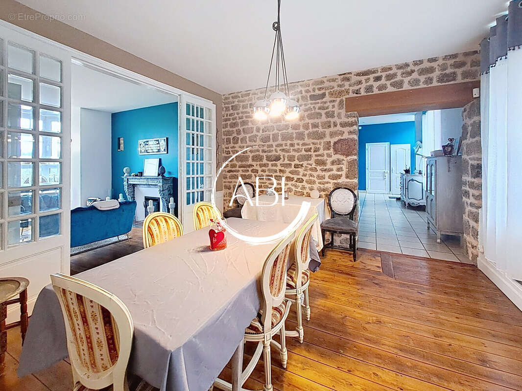 Maison 231 m² à La Ferte-Mace  - photo 6
