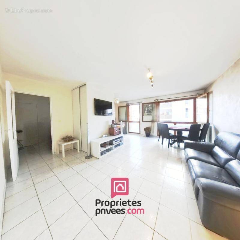 Appartement à LYON-9E