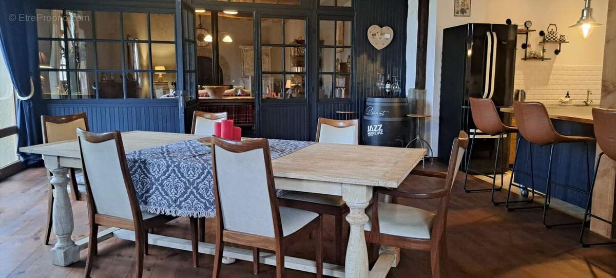 large entertainment kitchen diner - Maison à MIELAN