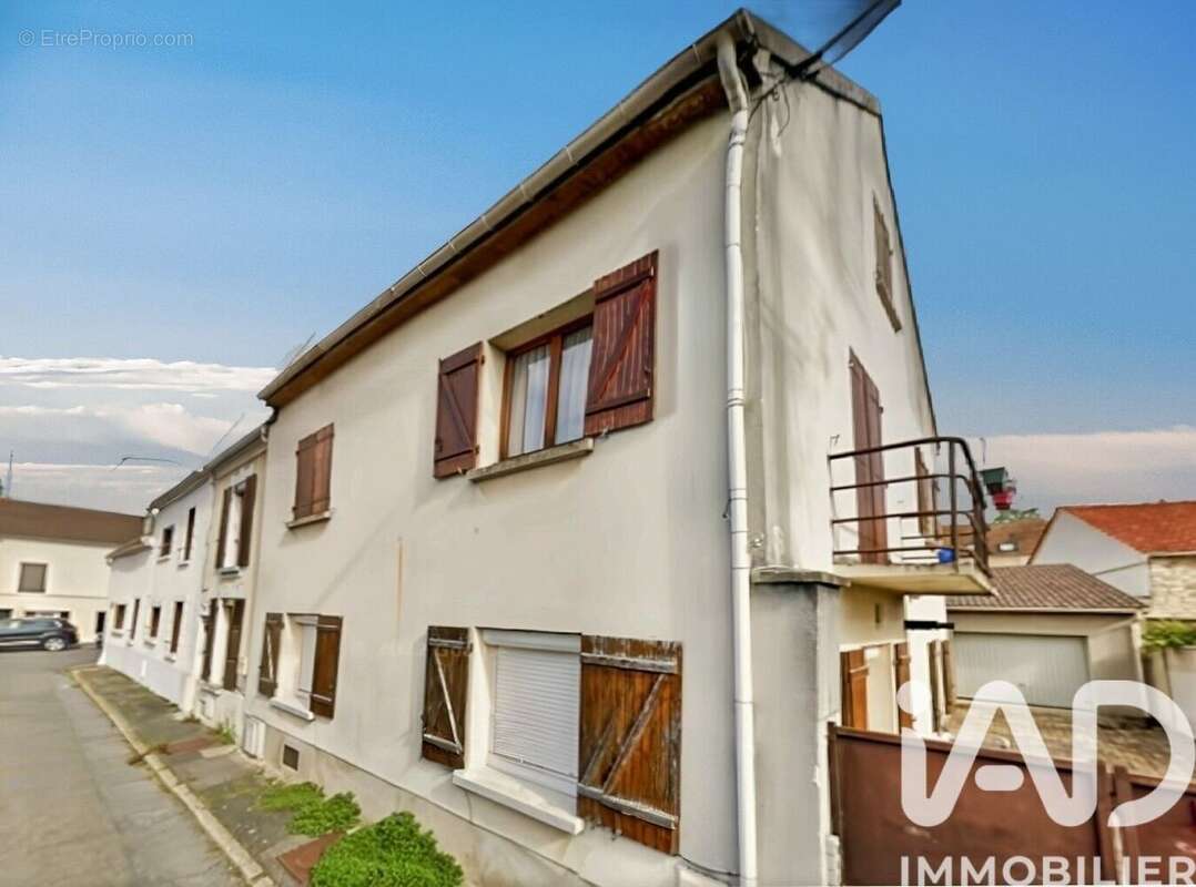 Photo 1 - Appartement à FONTENAY-EN-PARISIS