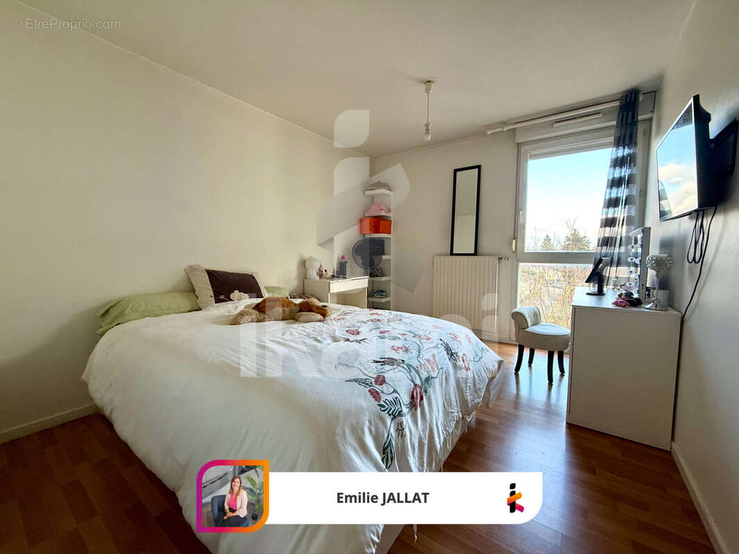 Appartement à FONTAINE