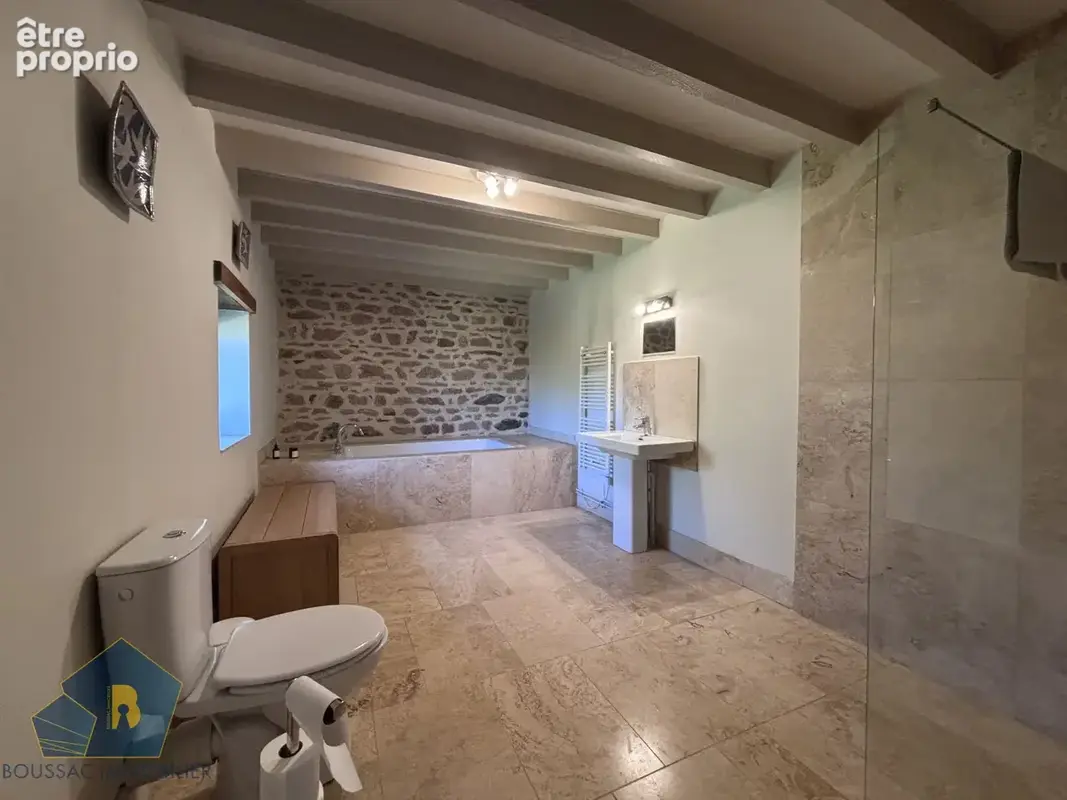 Maison 220 m² à Clugnat  - photo 4