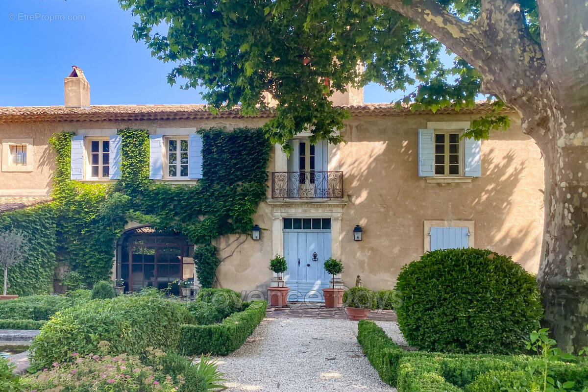 Maison à CABRIERES-D'AVIGNON