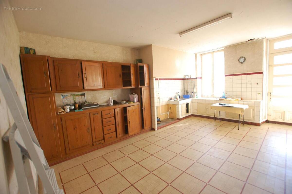 Photo 1 - Maison à ETAULIERS