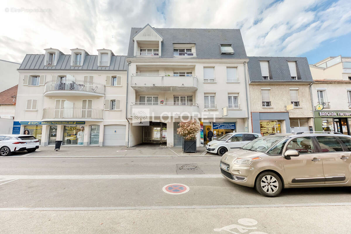 Appartement à PONTAULT-COMBAULT