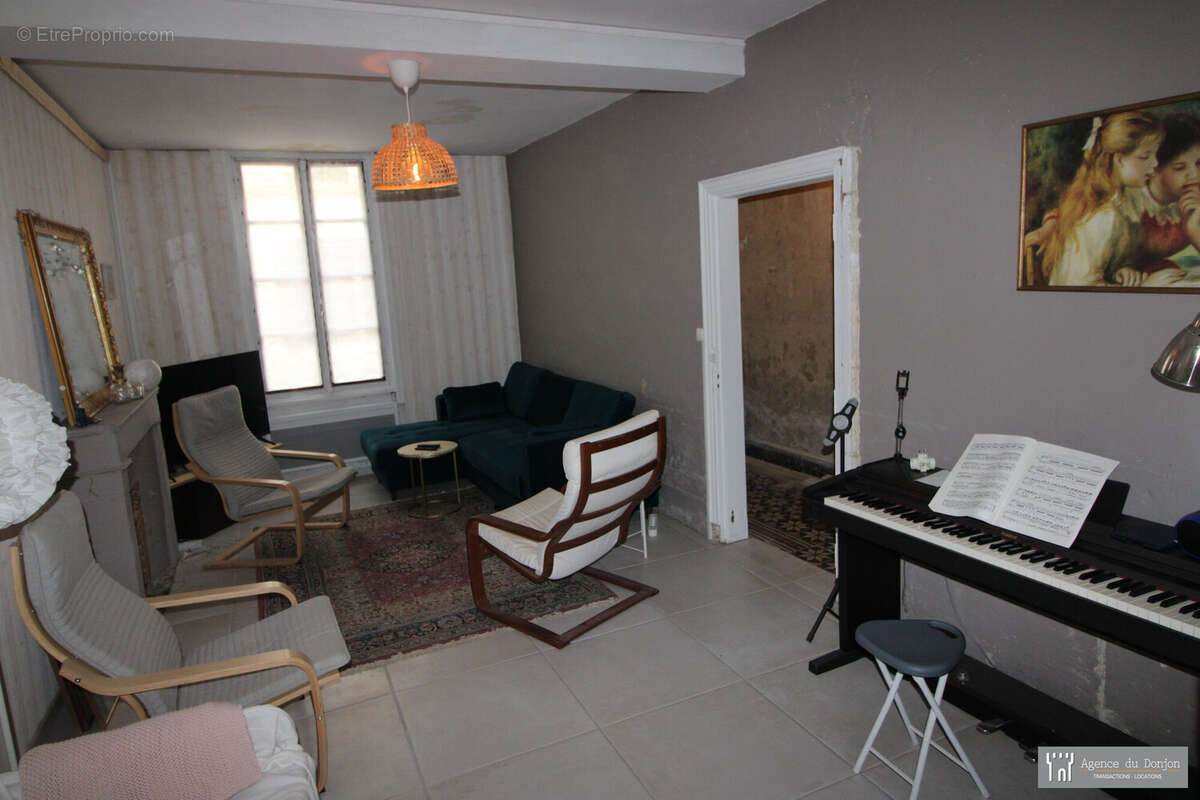 Salon - Maison à PONS