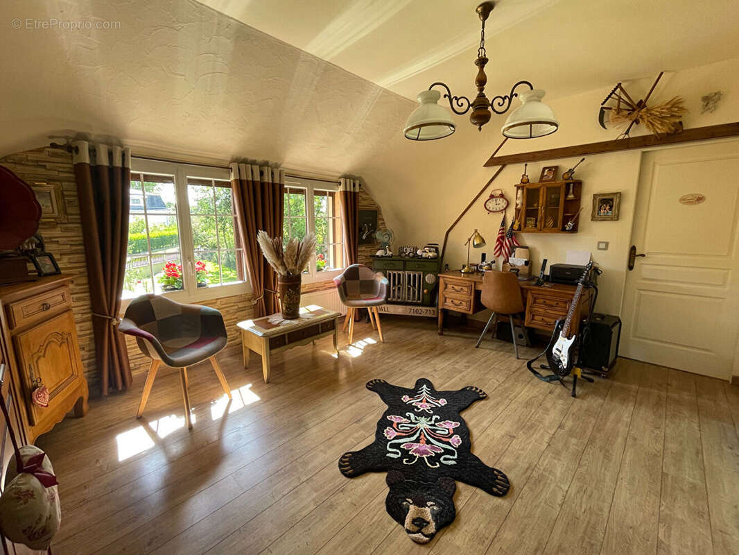 Maison à LE GUE-DE-LONGROI