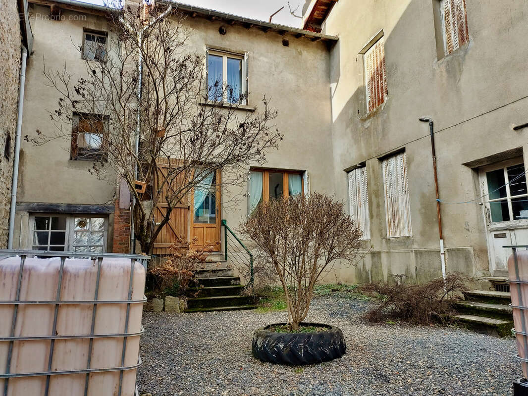 Maison à SAINT-GERMAIN-L&#039;HERM