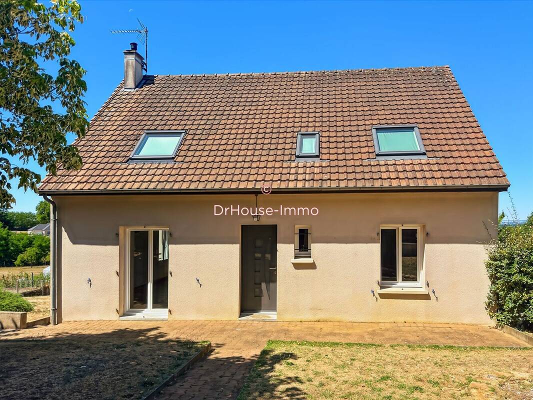 Maison à BONNETABLE