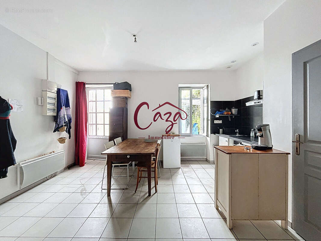 Maison de 55 m2 Cambalnes et Meynac centre bourg - photo 2