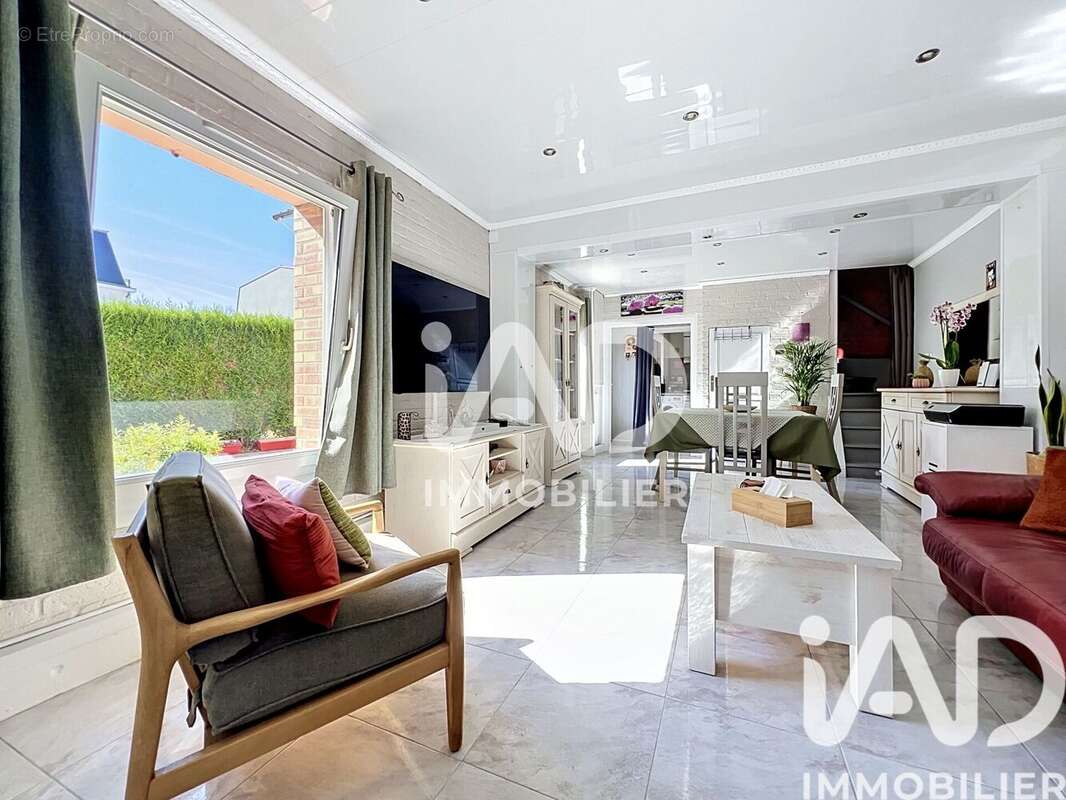 Photo 8 - Maison à GRETZ-ARMAINVILLIERS
