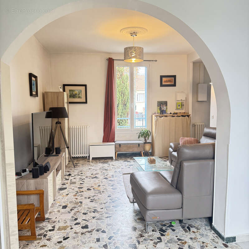 Maison à MONTIGNY-LES-CORMEILLES