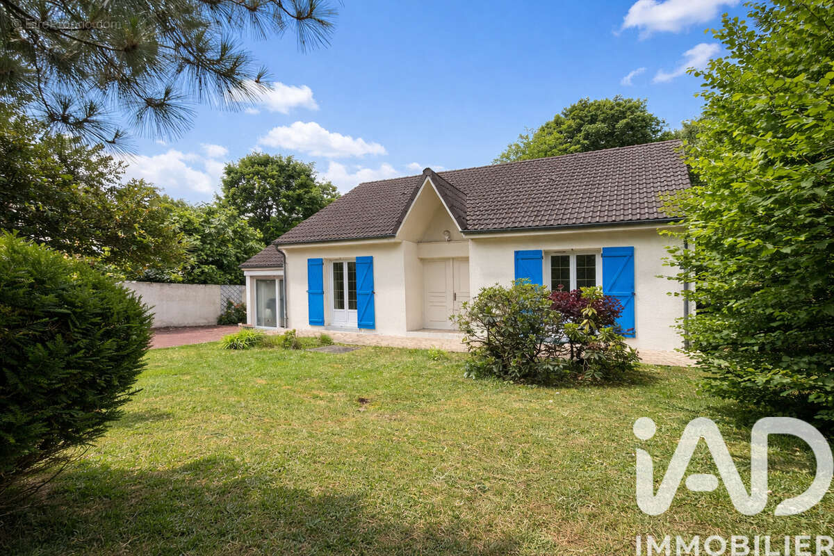 Photo 2 - Maison à LEVIS-SAINT-NOM