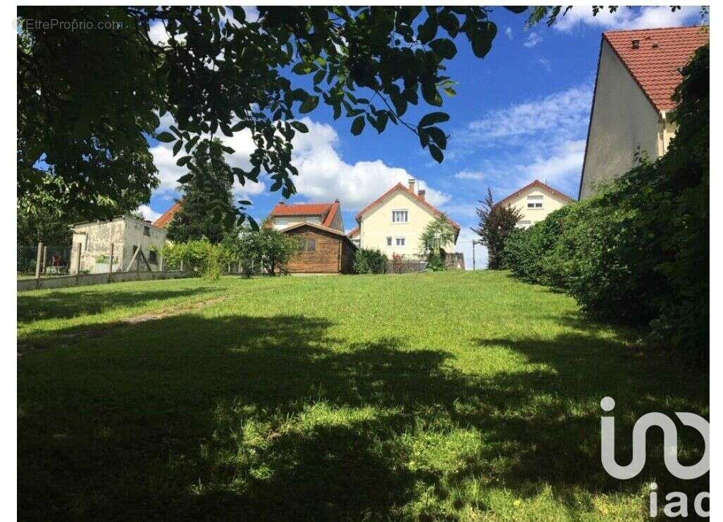 Photo 3 - Terrain à CORBEIL-ESSONNES