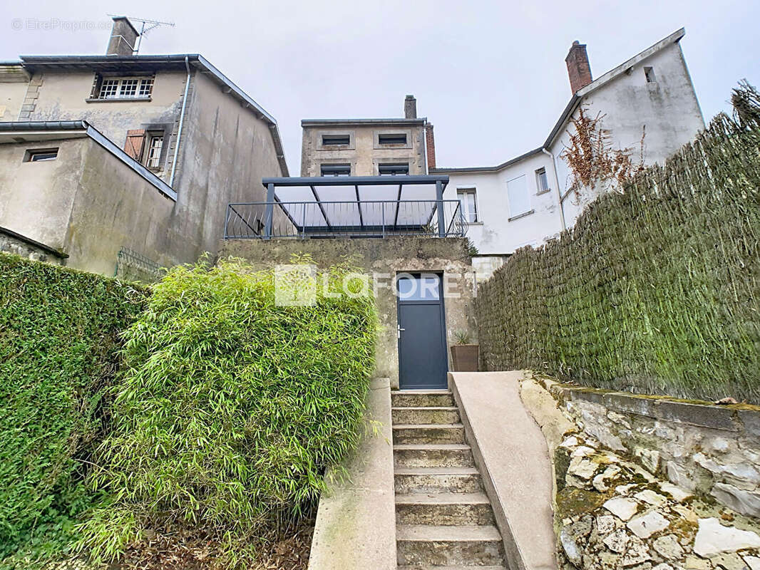 Maison à CLERMONT-EN-ARGONNE