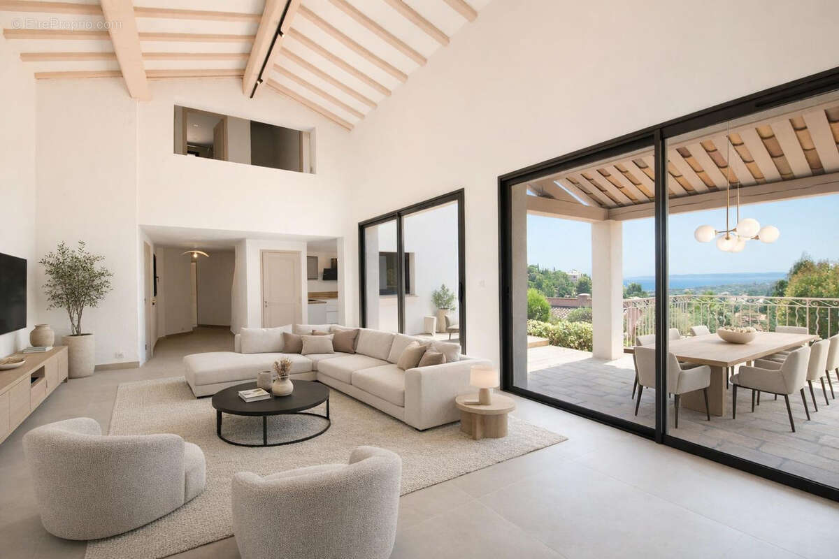 Maison à LES ISSAMBRES