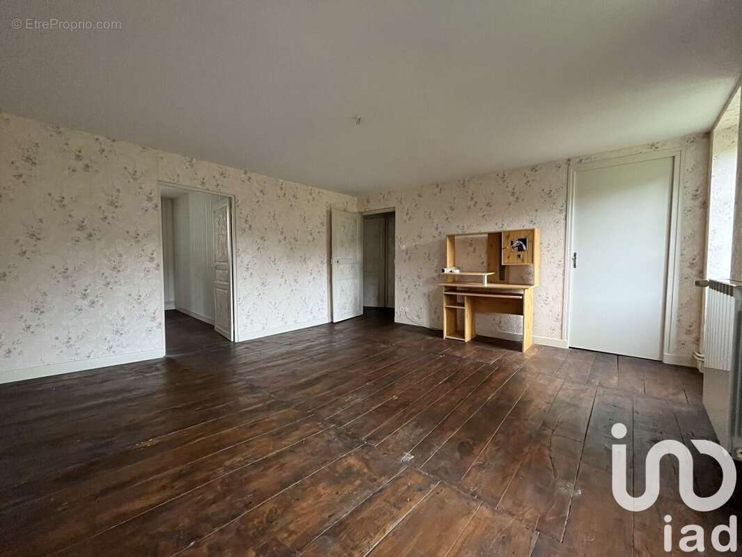 Maison 90 m² à Magnat-L'etrange  - photo 6
