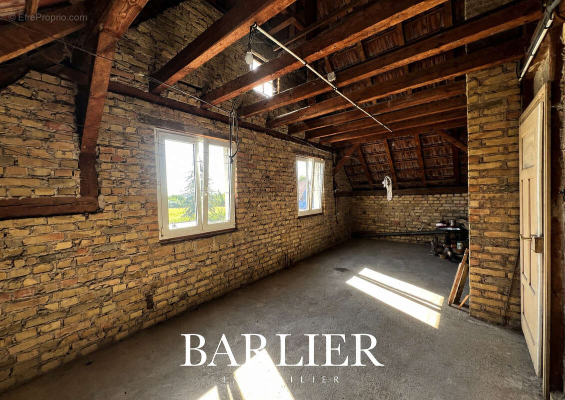 Maison 5 pièces 130 m2 sur un terrain de 10 ares avec fort potentiel - photo 12