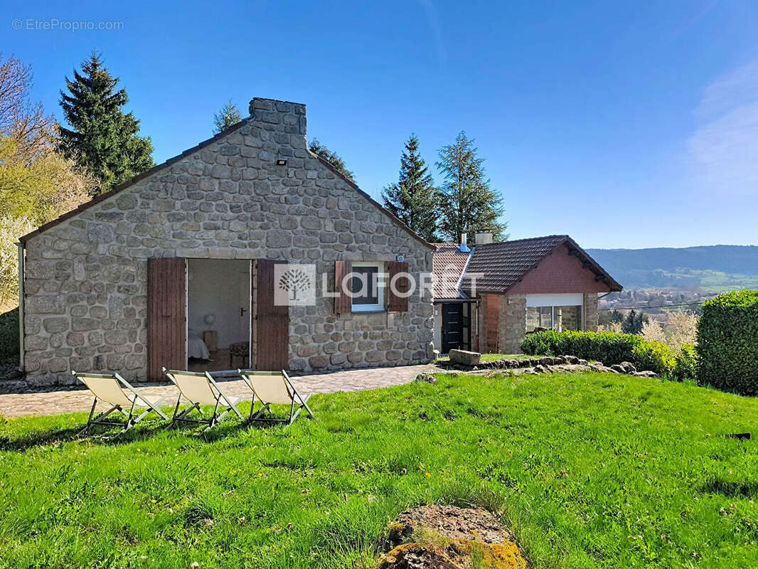 Maison familiale d'exception / 262 m² / Proche lac de Naussac & golf - photo 2