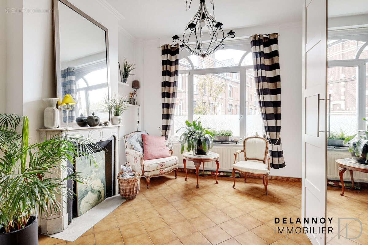 Maison à LA MADELEINE